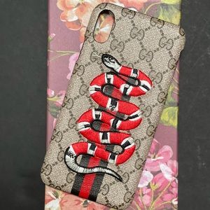 DESIGNER I PHONE CASES